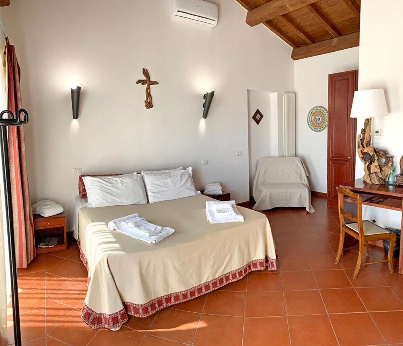Resort Fonte Vulci Канино Экстерьер фото